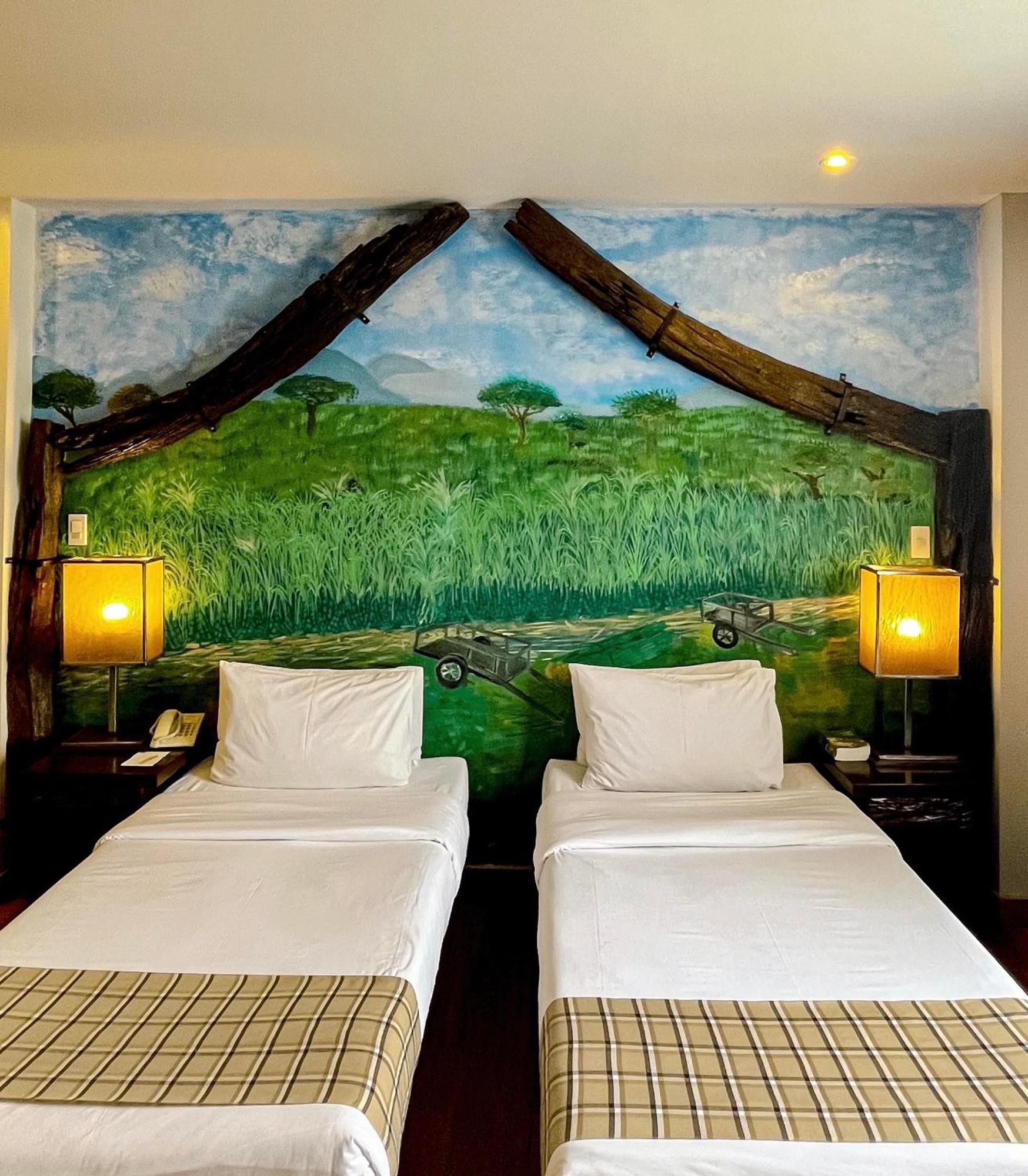 Nature'S Village Resort Bacolod Buitenkant foto